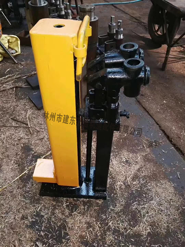 液壓起道機(jī)2